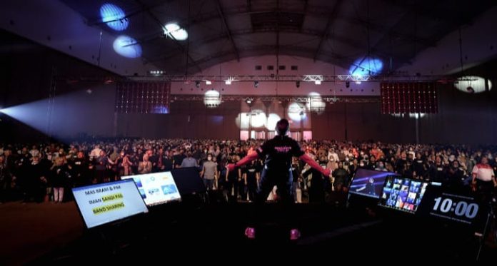 E7E25F78-40B1-469D-91C9-CC1DE24910CF